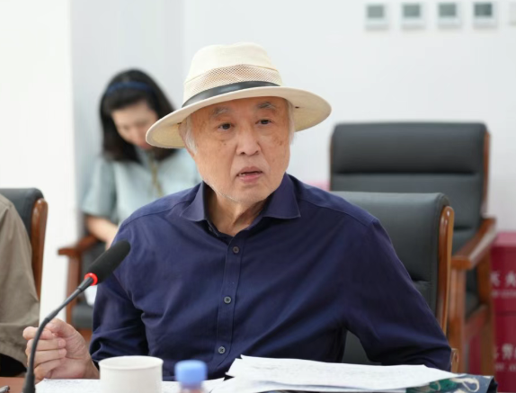 王镛｜“中流砥柱——纪念中国人民抗日战争暨世界反法西斯战争胜利80周年主题美术作品展”座谈会举办