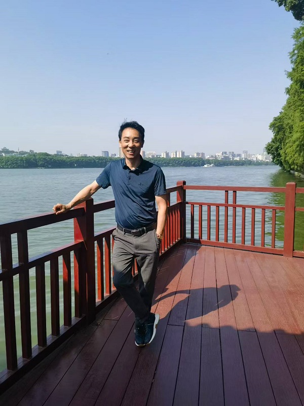 赵勤玉 ‖ 青绿色不只是颜料，而是心里那片清凉的山水